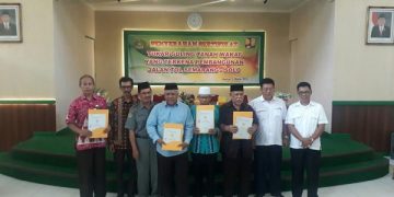 Kemenag Kab.Semarang Serahkan Sembilan Sertifikat Pengganti Tanah Wakaf