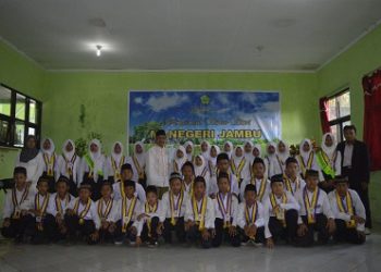 Akhirussanah Siswa Kelas VI MIN 5 Semarang Tahun Pelajaran 2016/2017