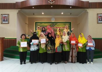 Semarakkan HAB Ke 74, DWP Kankemenag Kab.Semarang Gelar Lomba Tumpeng