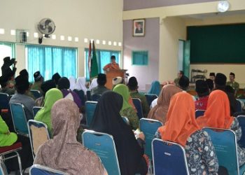 Lepas Kontingen PORSADIN, Kakankemenag Kab.Semarang Minta Semua Santri Bermental Juara
