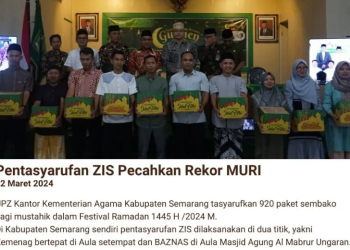 Baznas melalui Kemenag menyerahkan bantuan sembako 920 paket