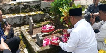 Usai Apel  dan Tasyakuran, Peringatan HAB ke-78 Tingkat Kabupaten Semarang Dilanjutkan Ziarah ke Makam Sesepuh Kab.Semarang
