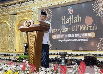 Hadiri Akhirussanah Ponpes Darussalam Gebugan, Kakankemenag Ingatkan “Tetaplah Menjadi Cahaya Dan Generasi Penerus di Masyarakat”